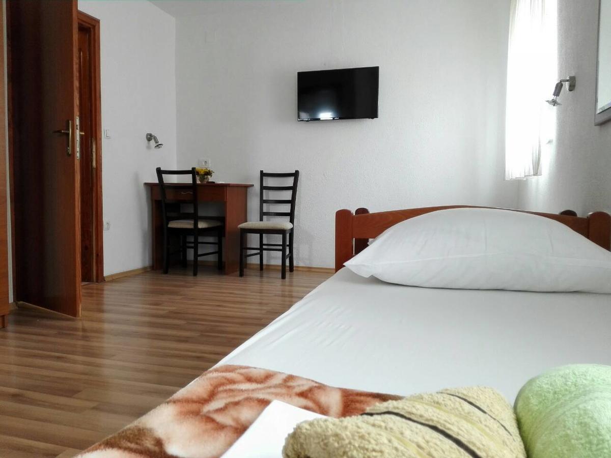 Pansion Crnjac Hotel Međugorje Eksteriør billede