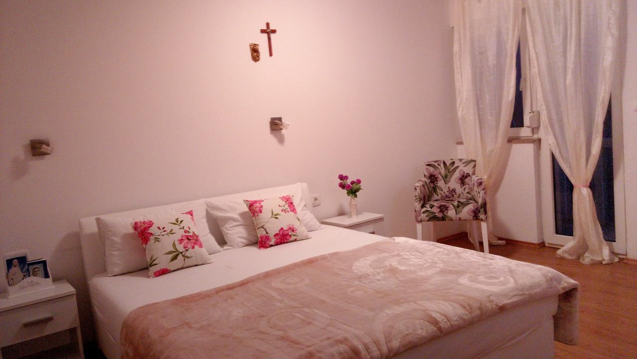 Pansion Crnjac Hotel Međugorje Eksteriør billede